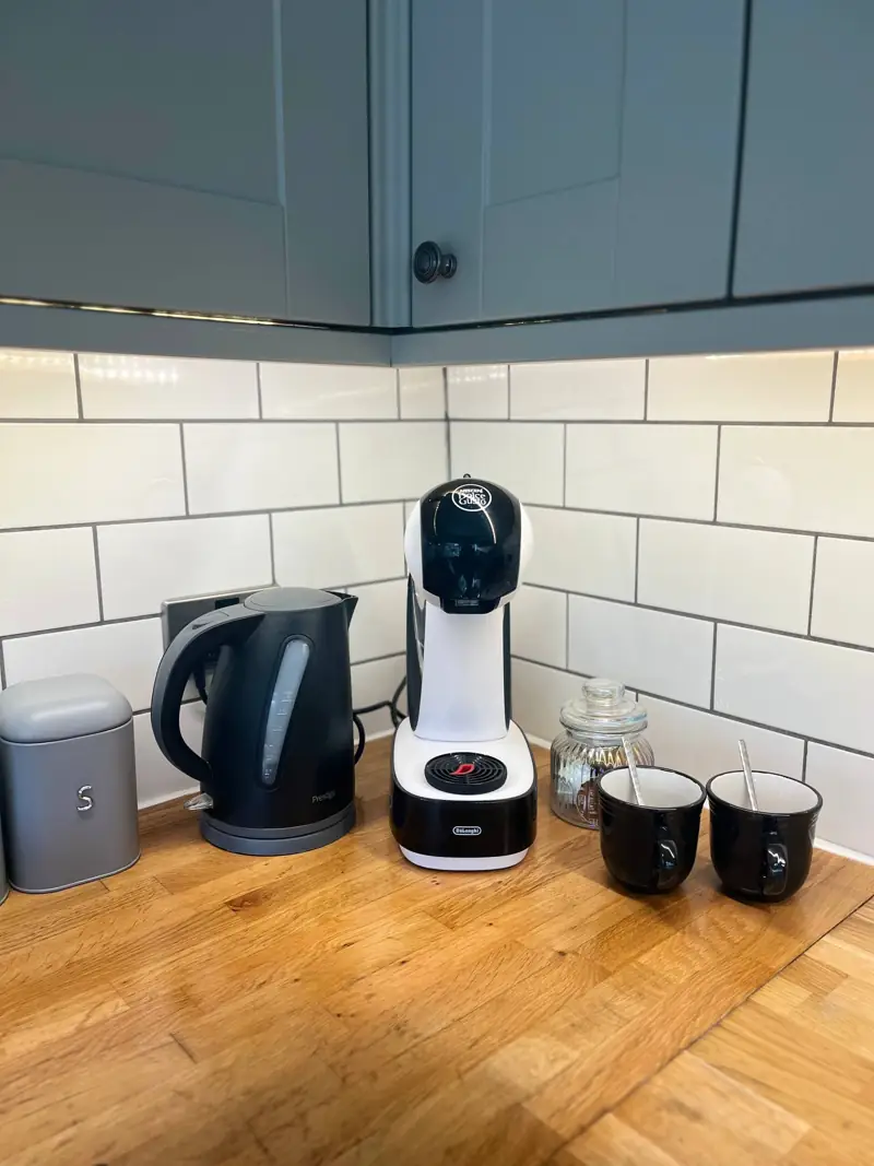 Pod coffee machine and kettle