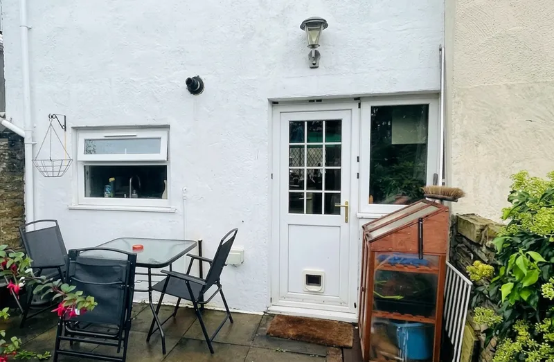 Patio with table and chairs